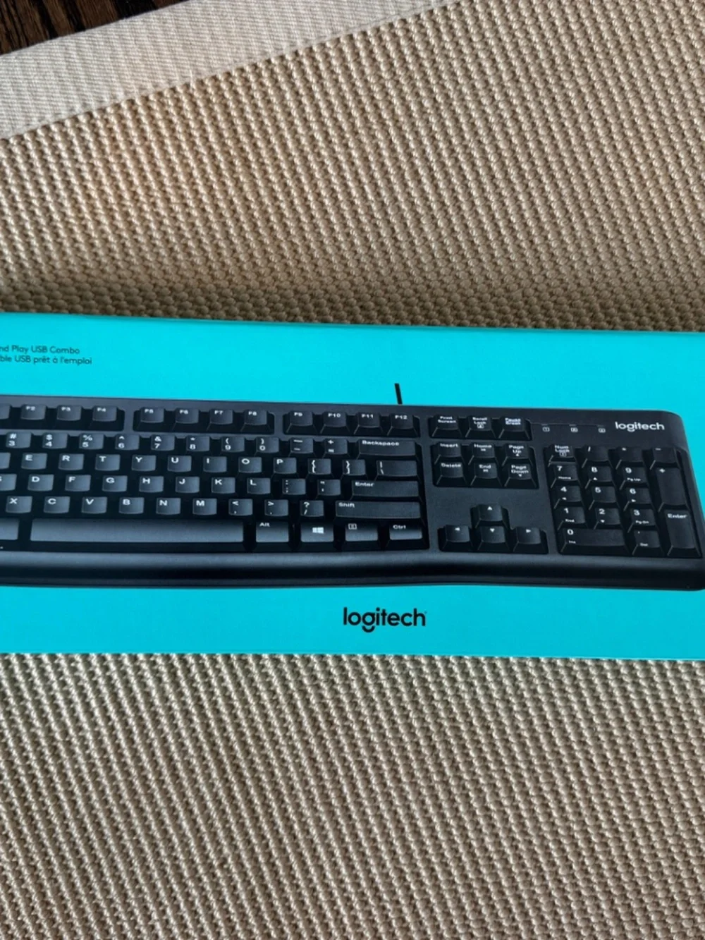 Logitech MK120 Wired USB Keyboard and Mouse Combo Desktop Set Black NEW IN BOX